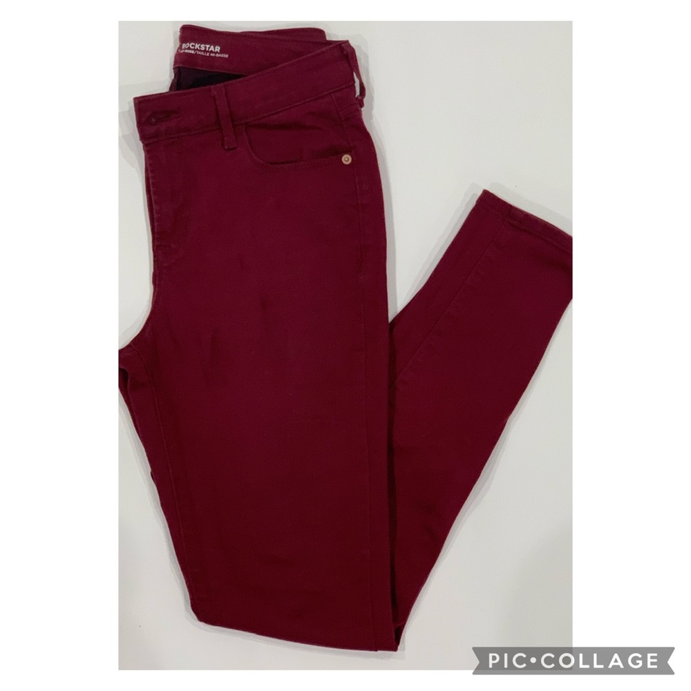 OLD NAVY Rockstar jeans - size 4!